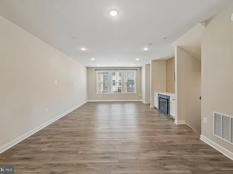 7202 Mountaineer Dr — Photo 4
