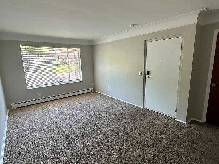 9495 Reading Rd — Photo 23