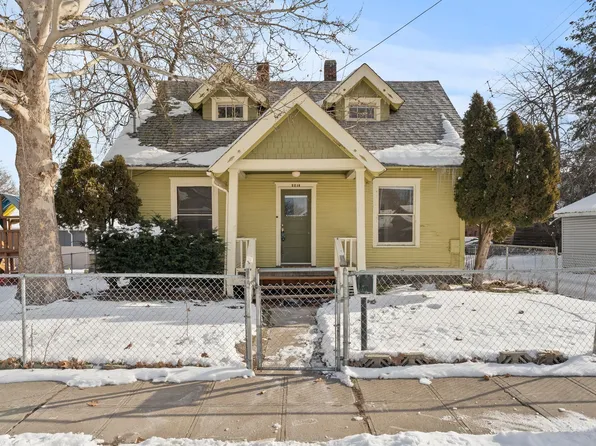2216 N Madison St, Spokane, WA 99205