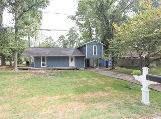 85 E Rolling Hills Dr, Conroe, TX 77304