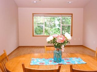 826 Pavilion Pl, Ashland, OR 97520