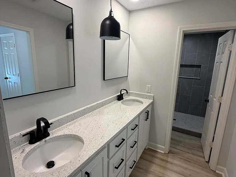109 Park Ln — Photo 14