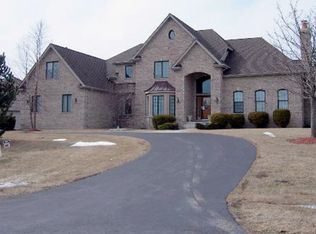 31014 N Manor Hill Rd, Grayslake, IL 60030