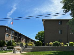 468A Liberty St #304, Little Ferry, NJ 07643