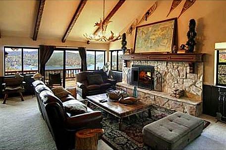 5th image of 1345 Yellowstone Dr