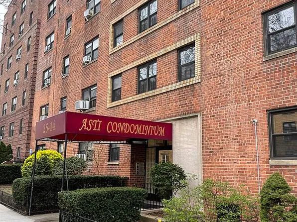 2514 31st Ave APT 1E, Long Island City, NY 11106