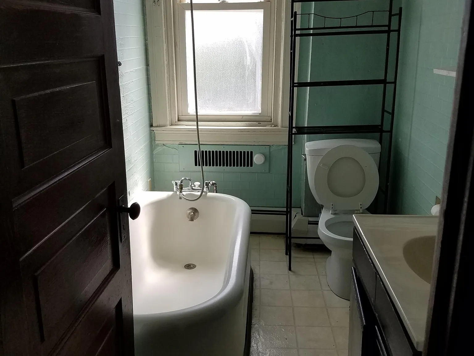2 bed, 900 sqft, $1,100 — Photo 4