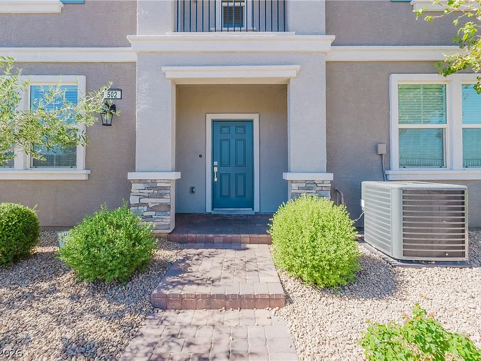 502 Ylang Pl