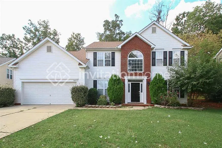 10813 Chamberlain Hall Ct