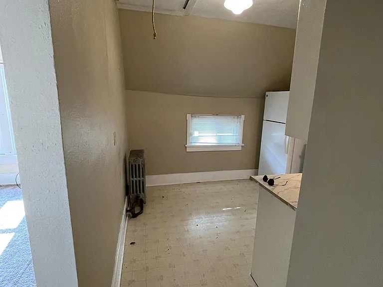 625 Lewis St #B — Photo 11