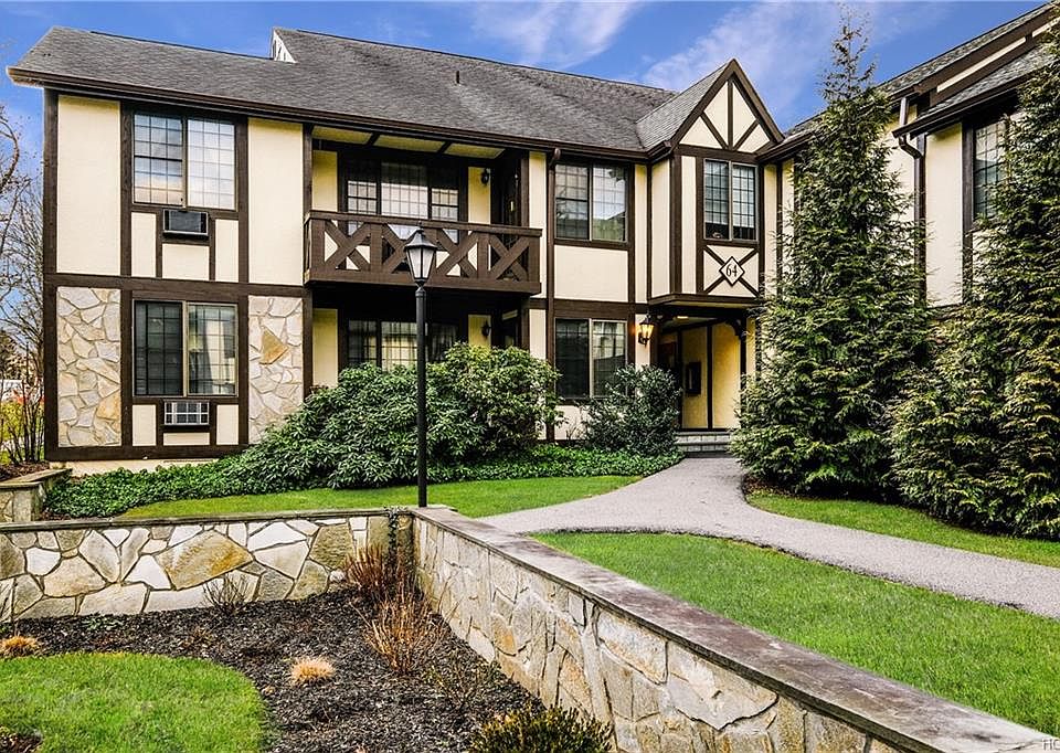 1st image of 64 Foxwood Dr APT 5
