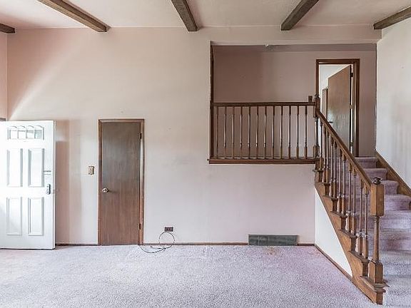 4th image of 5420 W 137th Pl