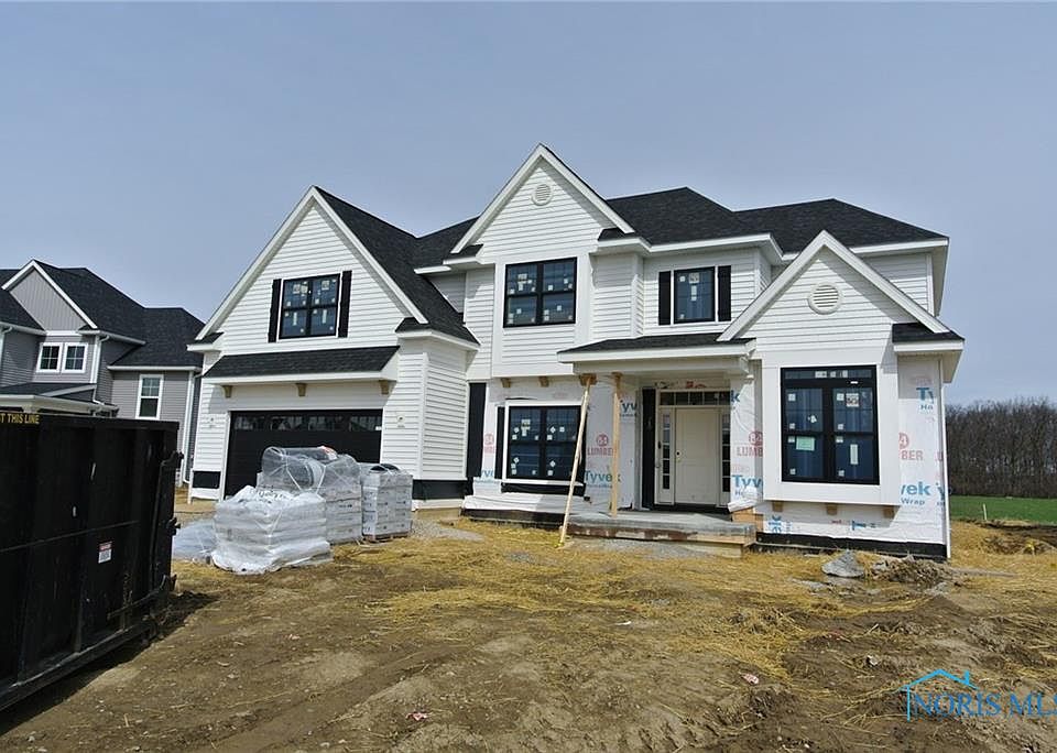 1st image of 134 Taylors Mill Cir