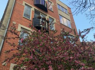 2418 W Moffat St APT 4, Chicago, IL 60647