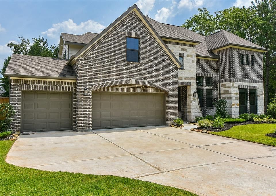 1st image of 129 Hunter Hollow Pl