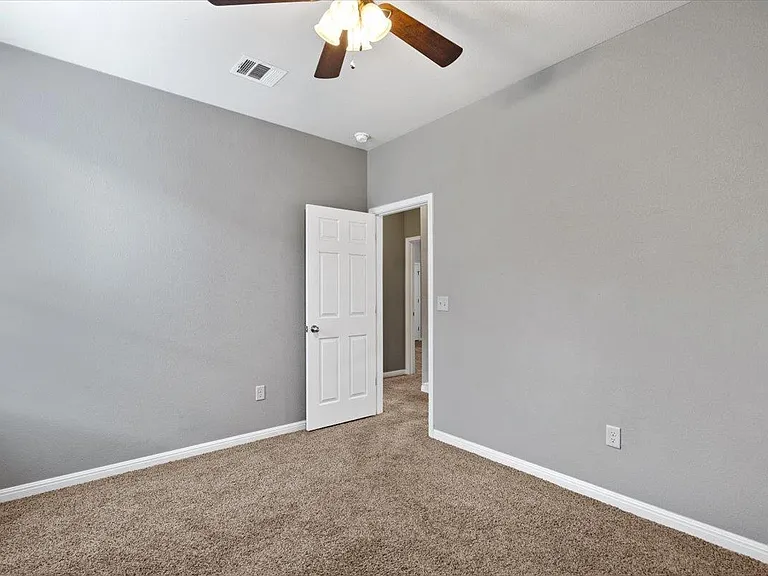 9413 Tanager Way — Photo 31