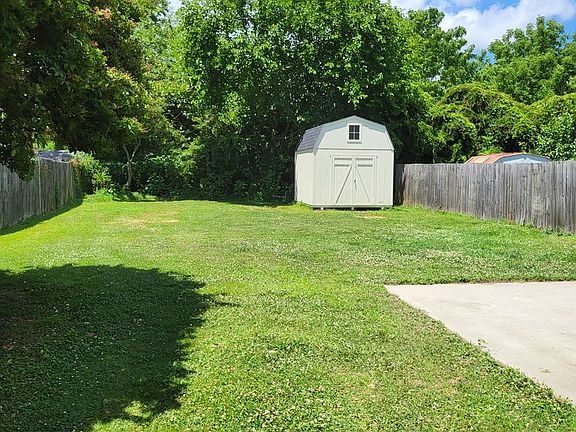 5th image of 1345-1347 Downs Ln #1345