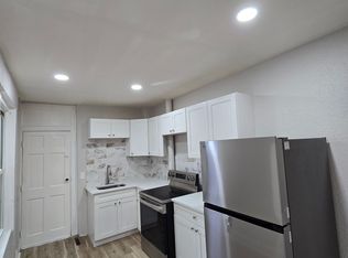 654 Eisenbrown St, Reading, PA 19601