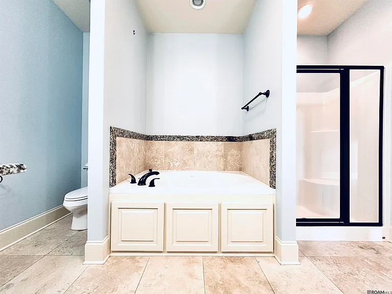 747 Portula Ave — Photo 13