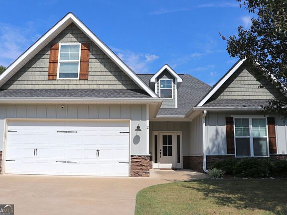 2nd image of 2 Keystone Ln NE