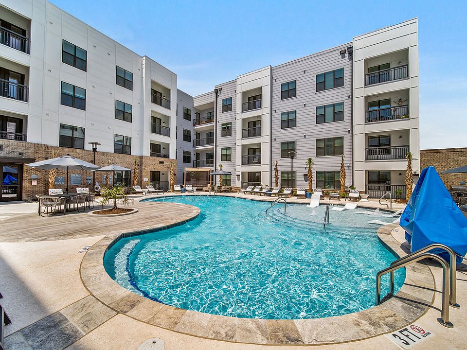 1st image of 1045 N Front St #1B-1Ba-593Sqft