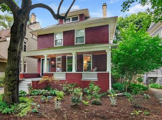 1209 Hinman Ave, Evanston, IL 60202