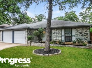 5711 Woodsetter Ct, Arlington, TX 76017