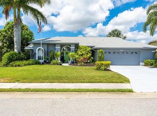 5520 61st St E, Bradenton, FL 34203