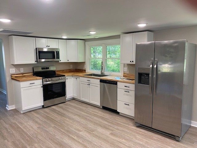 1st image of 105 McGee Ln