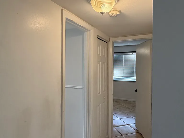 3181 SW 13th St #409 — Photo 23