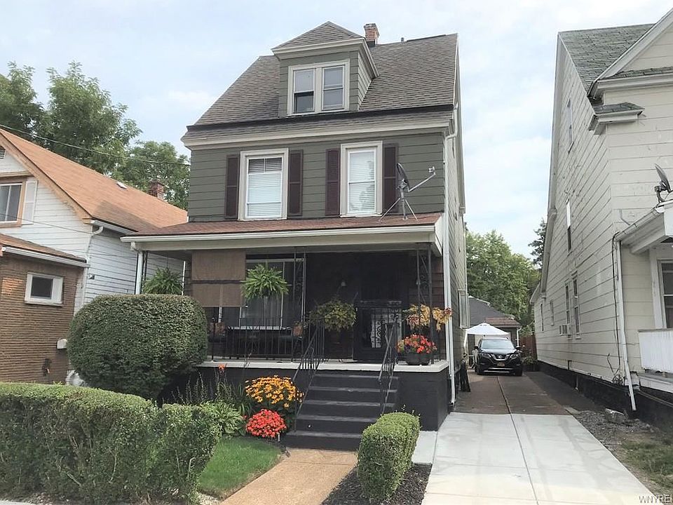 1st image of 45 Manhattan Ave