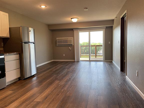 3rd image of 1810 6th Avenue Eastapt #105