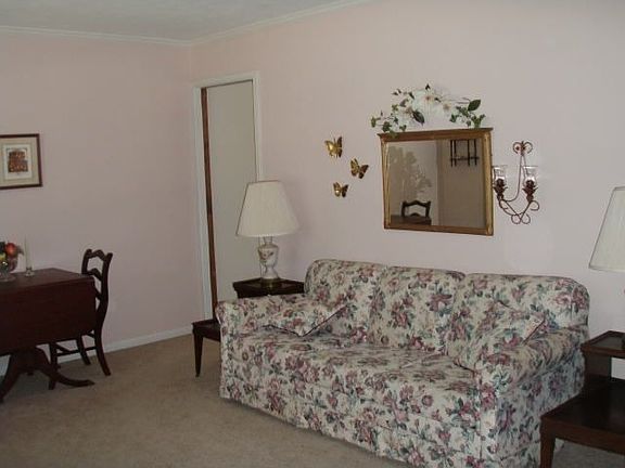 3rd image of 1257 Lark Ln NE