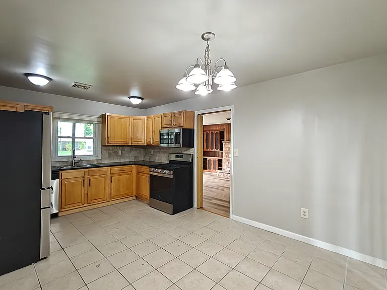 45 Meribrook Cir — Photo 4