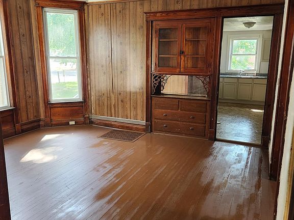 5th image of 175 N Greenwood Ave