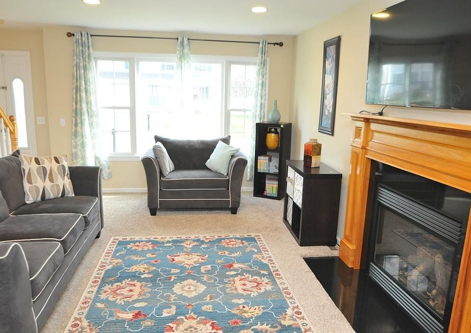 14 Barrington Dr, Springfield, MA 01129 Zillow