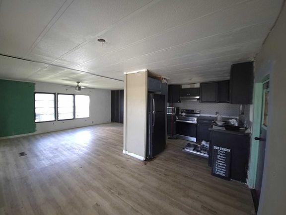 4th image of 9016 Rawlins Ave #21
