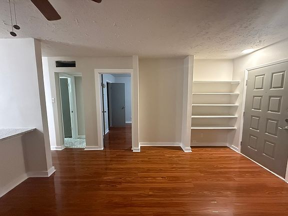 2nd image of 7313 Gulf Fwy APT 601