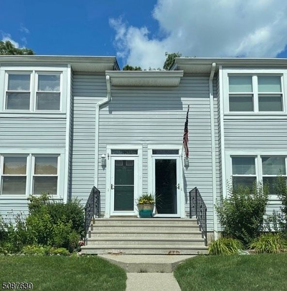1st image of 56 Village Dr