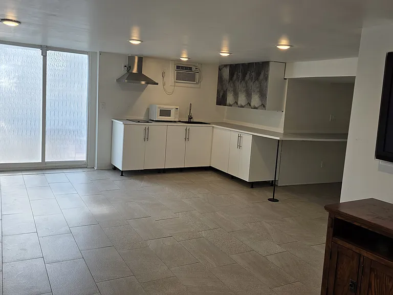 868 Larkin Ave — Photo 13