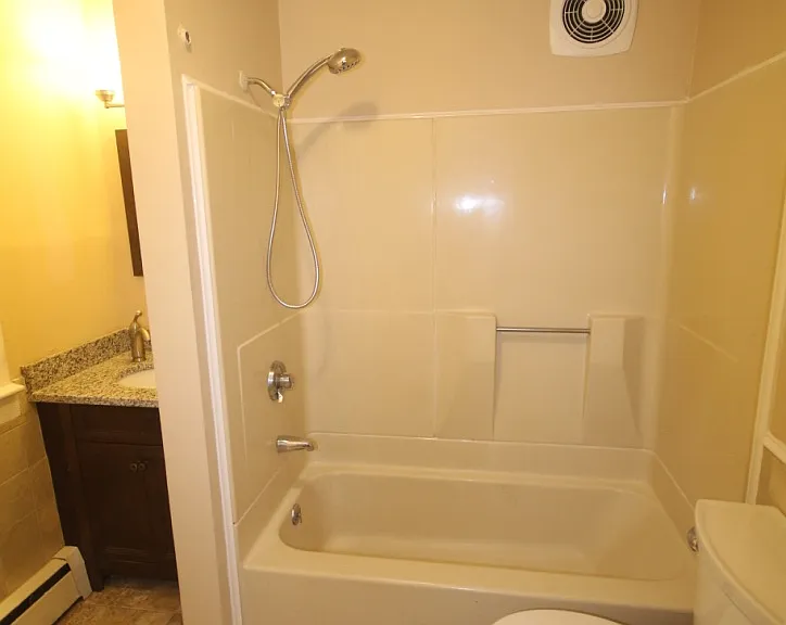 33 Harvard St #1 — Photo 12