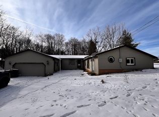 228 Hartman Rd, Wadsworth, OH 44281