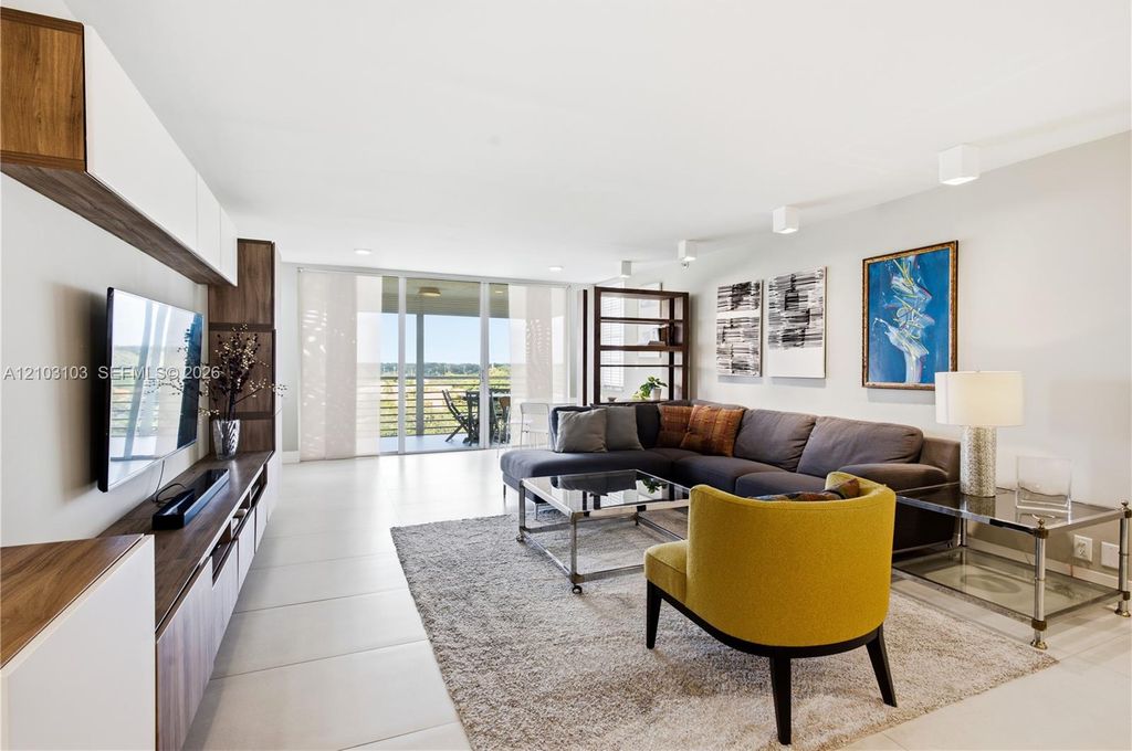 3507 Oaks Way APT 802, photo 2