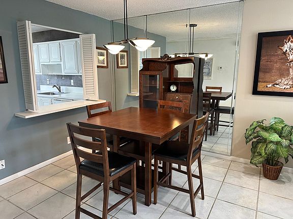 4th image of 13749 Flora Place #B