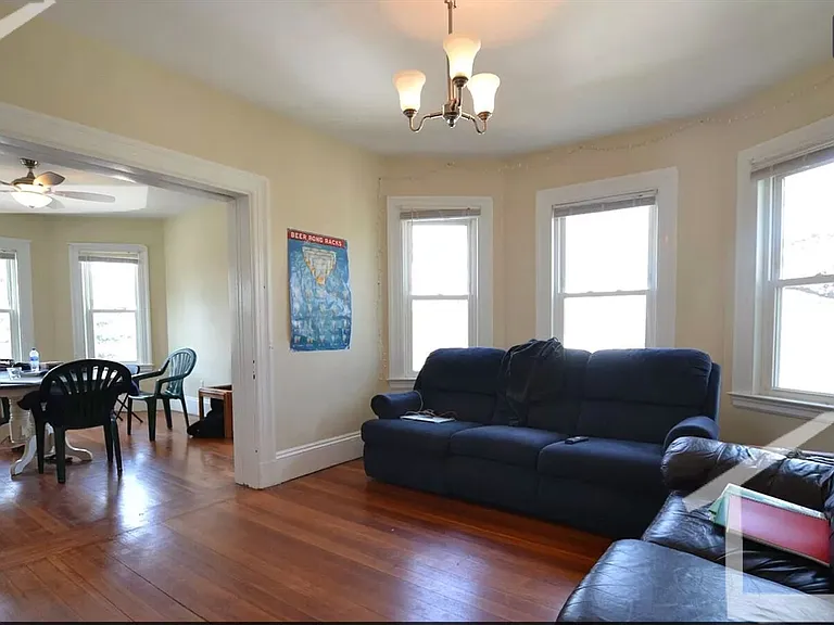 75 Leicester St #2 — Photo 3