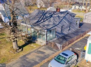 210 Maryland Ave, Edgewater, MD