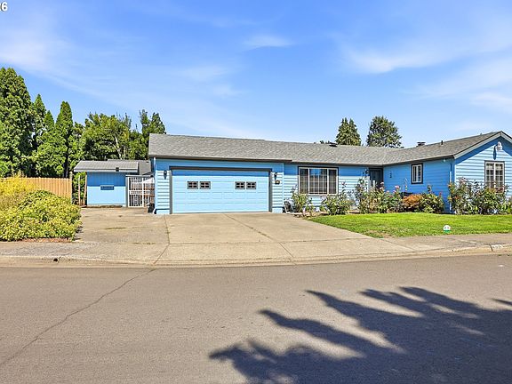 2nd image of 632 Nicholas Dr