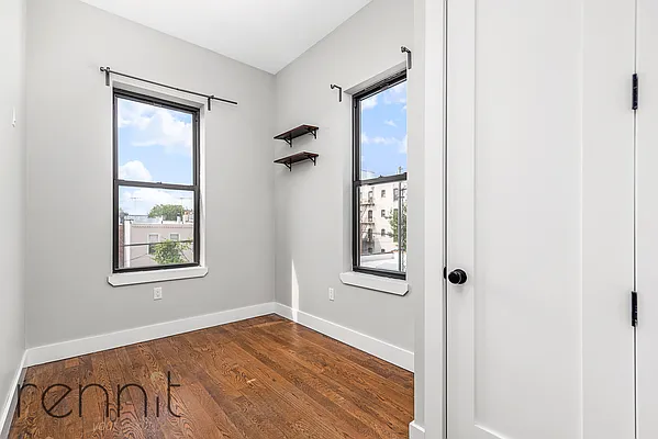 Rented by Rennit Inc. | media 3