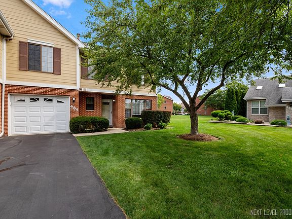 2nd image of 485 Victoria Ln