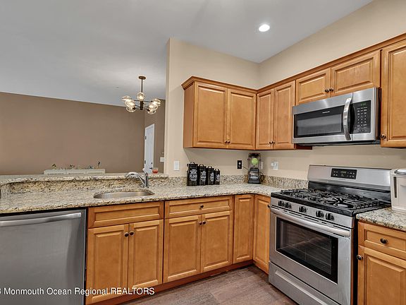 4th image of 126 Sophee Lane #126